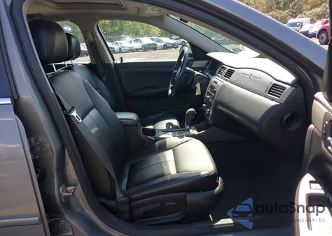 2008 Chevrolet Impala Ltz z USA, uszkodzony, nr VIN 2G1WU583589174716